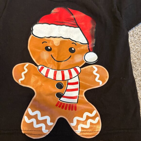 Marvel Ginger Bread Man T-Shirt Santa Hat Scarf Toddler Size 2 - Picture 3 of 7